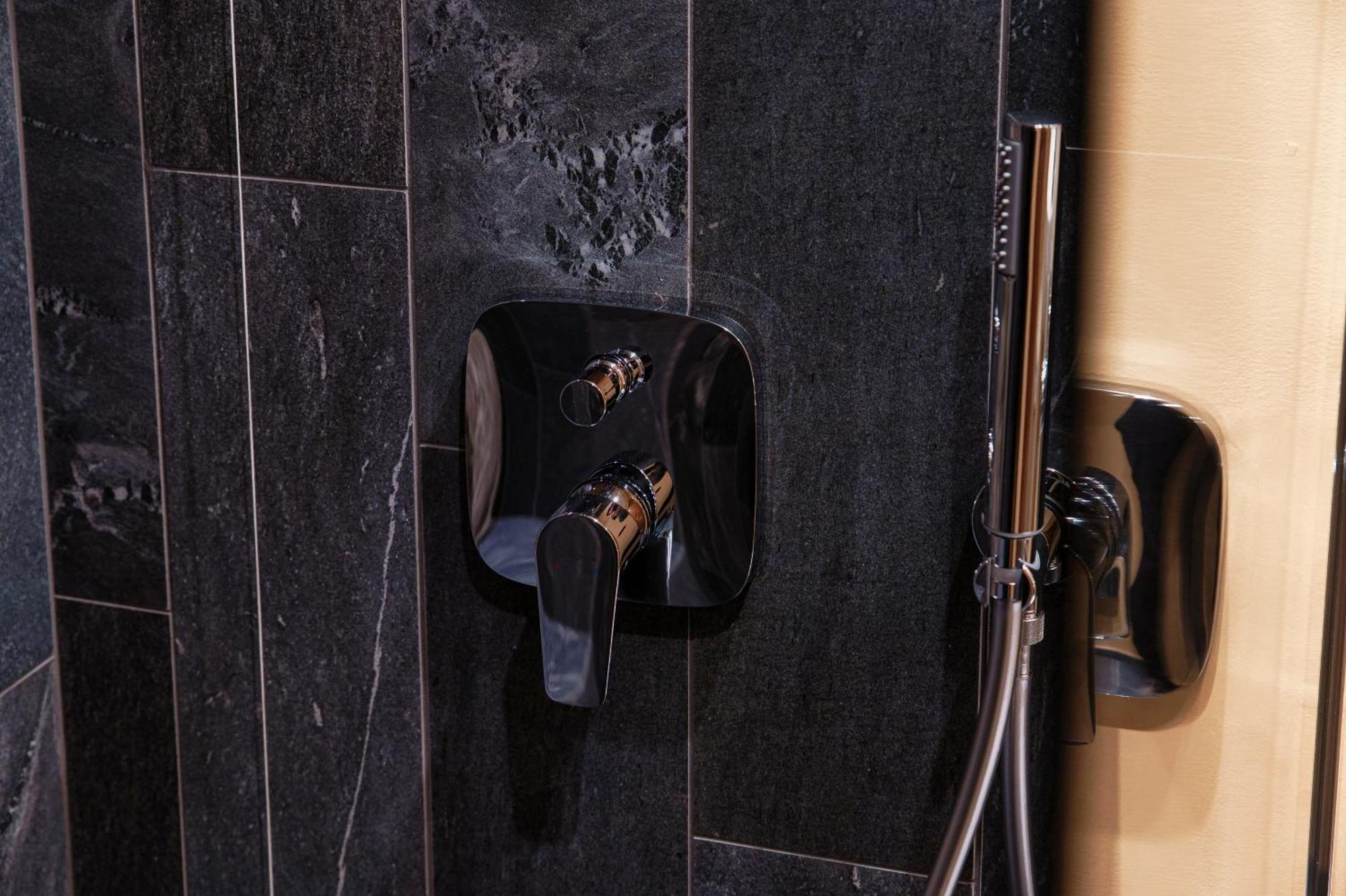 Crotto Polirolo - The House Of Travelers Apartment Cernobbio Exterior photo